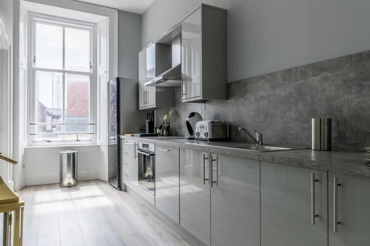 Beautiful 4 Bed Flat In Perfect Central Location Glasgow Zewnętrze zdjęcie